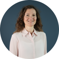 Dr Kat Lederle